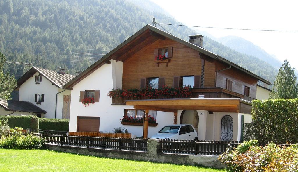 Apartment Hubert Praxmarer Fulpmes Exterior foto
